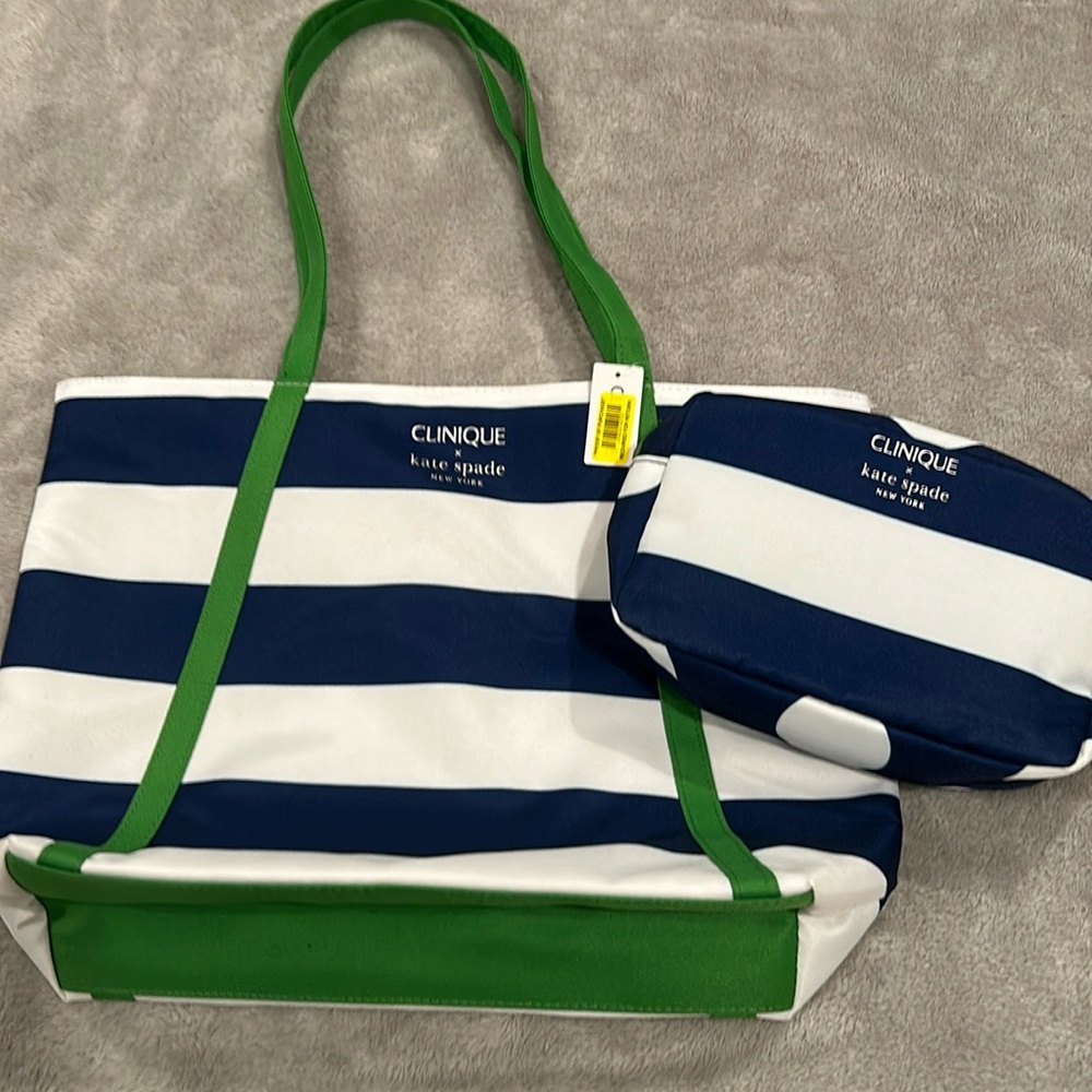 Clinique tote and makeup bag with mini Clinique products NWT